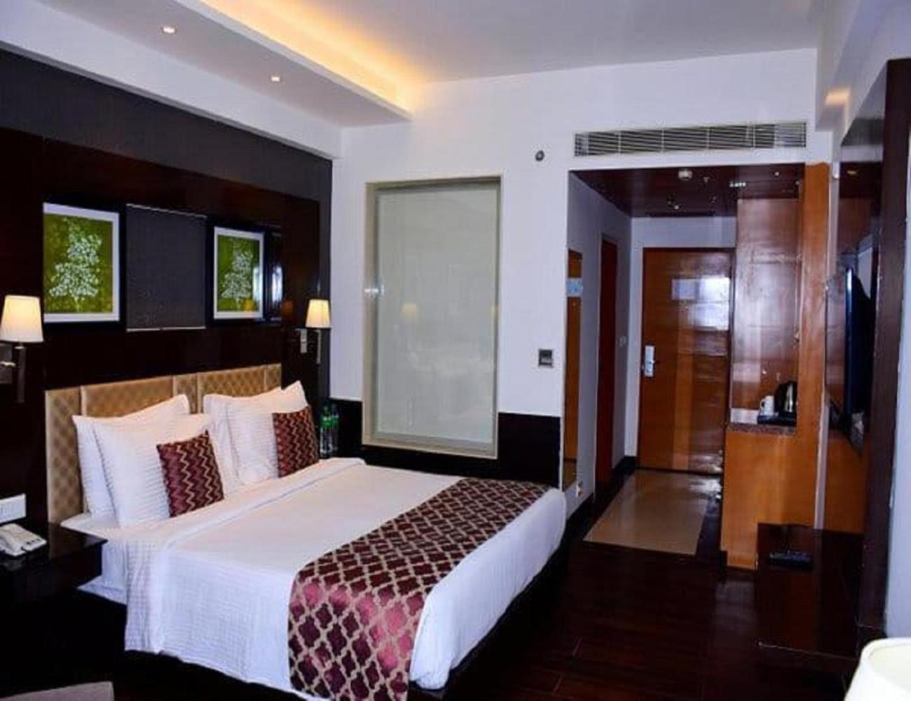 Hotel Tu Casa Delhi Airport Neu-Delhi Exterior foto