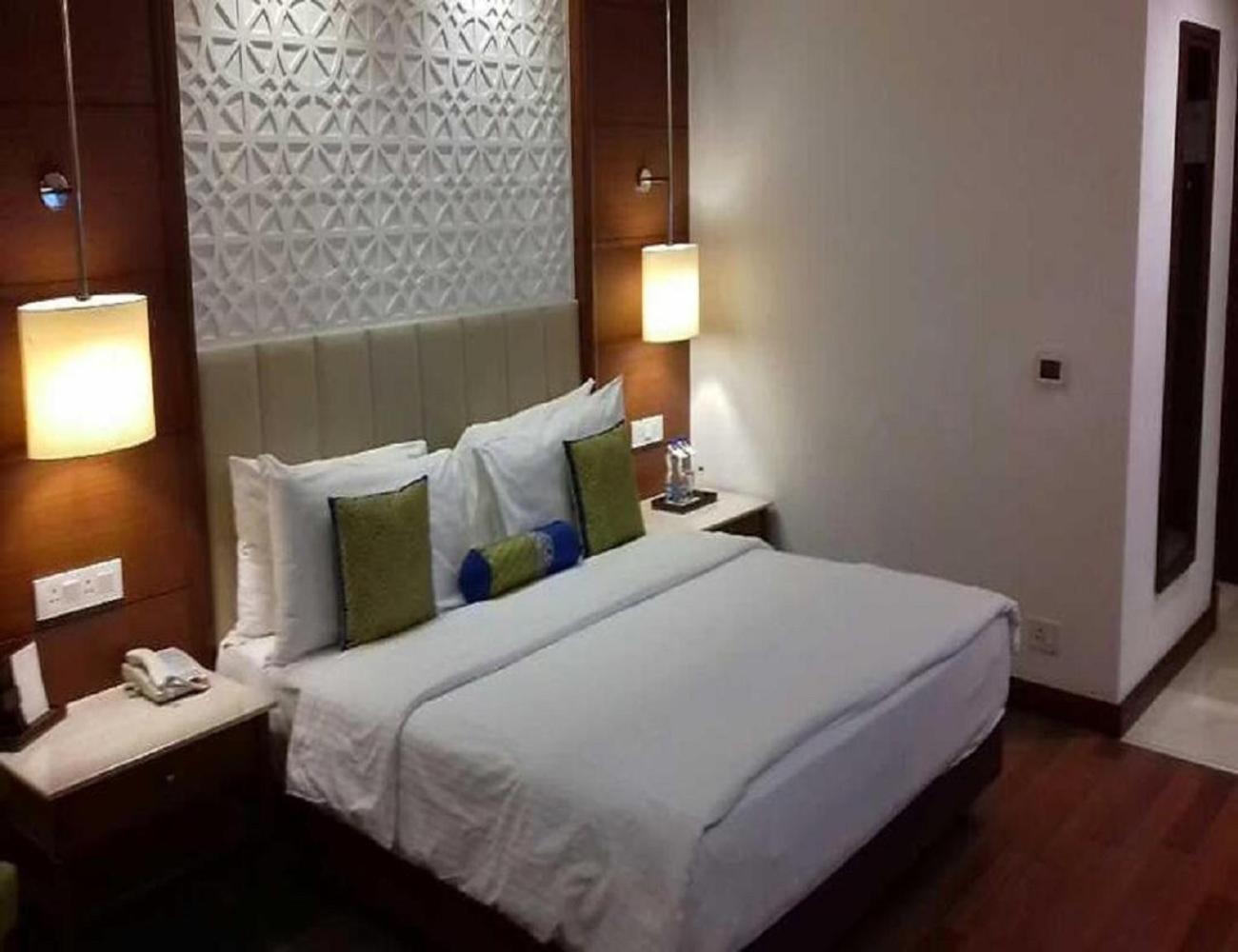 Hotel Tu Casa Delhi Airport Neu-Delhi Exterior foto