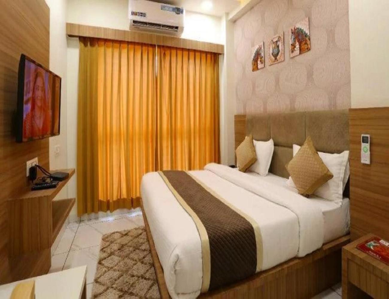 Hotel Tu Casa Delhi Airport Neu-Delhi Exterior foto